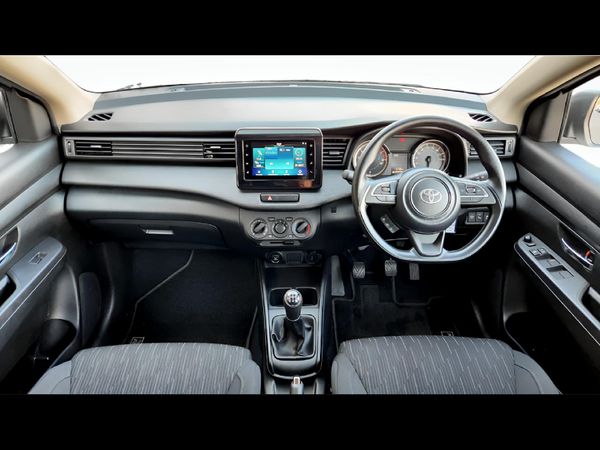2025-Toyota-Rumion-15-SX image:18