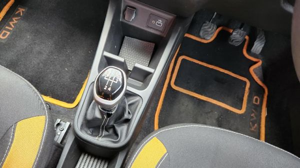 2024-Renault-Kwid-10-Climber image:15