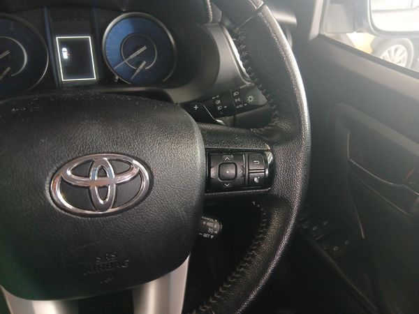 2021-Toyota-Fortuner-28-GD-6-Raised-Body-Auto image:9