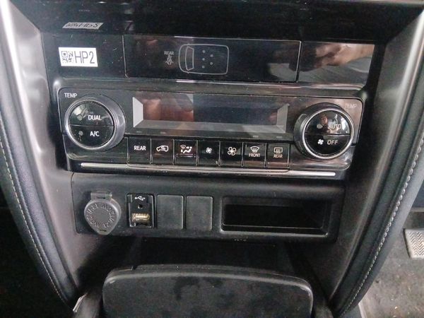 2021-Toyota-Fortuner-28-GD-6-Raised-Body-Auto image:14