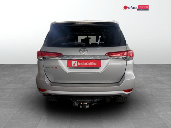 2021-Toyota-Fortuner-28-GD-6-Raised-Body-Auto image:4