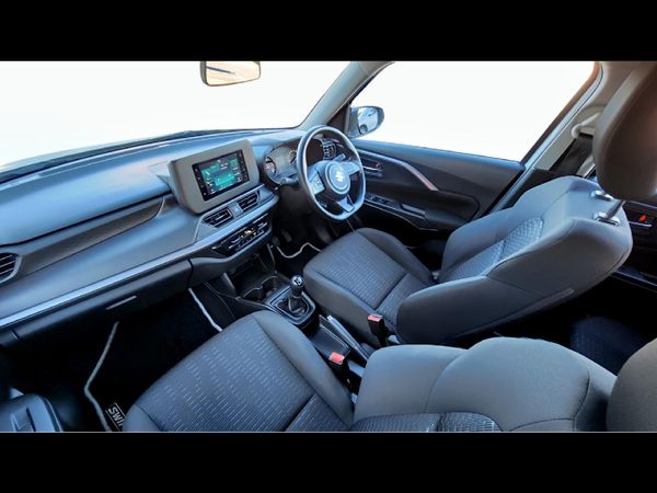 2025-Suzuki-Swift-12-GL image:18