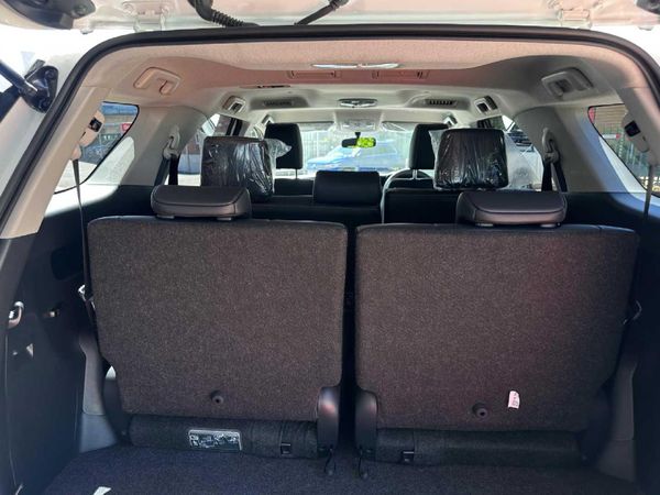 2026-Toyota-Fortuner-24-GD-6-RB-Auto image:9