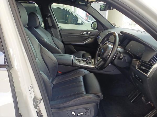 2021-BMW-X5-xDrive30d-M-Sport image:4