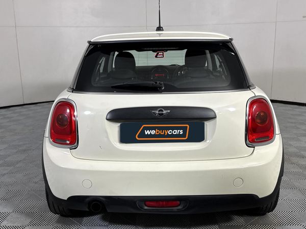 2016-MINI-Hatch-One-12T image:12