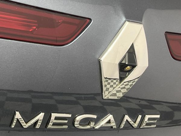 2017-Renault-Megane-IV-12T-GT-Line-5-dr image:11