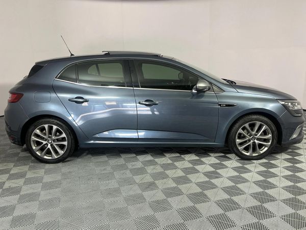 2017-Renault-Megane-IV-12T-GT-Line-5-dr image:19