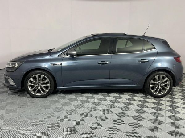2017-Renault-Megane-IV-12T-GT-Line-5-dr image:21