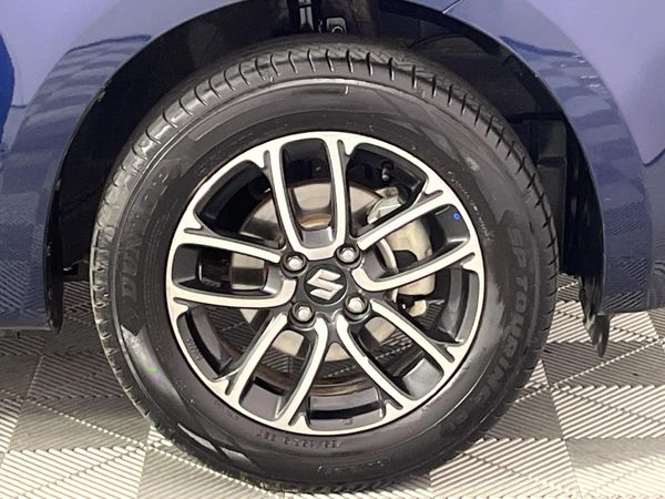 2023-Suzuki-Swift-12-GLX-Auto image:4