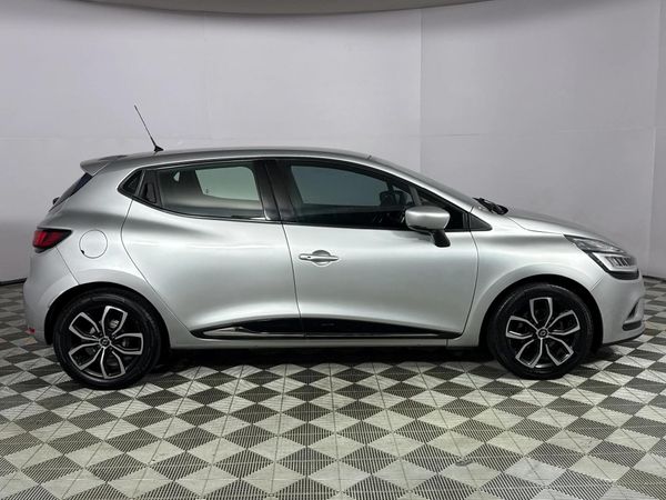 2018-Renault-Clio-IV-900T-Dynamique-5-dr-66kW image:16