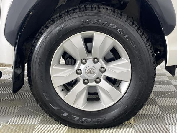 2016-Toyota-Hilux-28-GD-6-Raised-Body-Raider-Single-Cab image:3