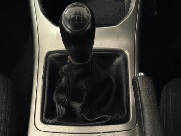 2009-Subaru-Impreza-20-R image:10