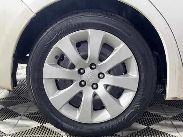 2009-Subaru-Impreza-20-R image:7