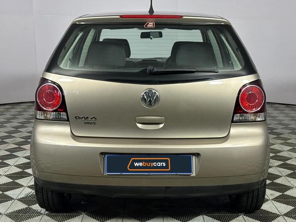 2015-Volkswagen-Polo-Vivo-GP-14-Trendline-Auto-5-dr image:17