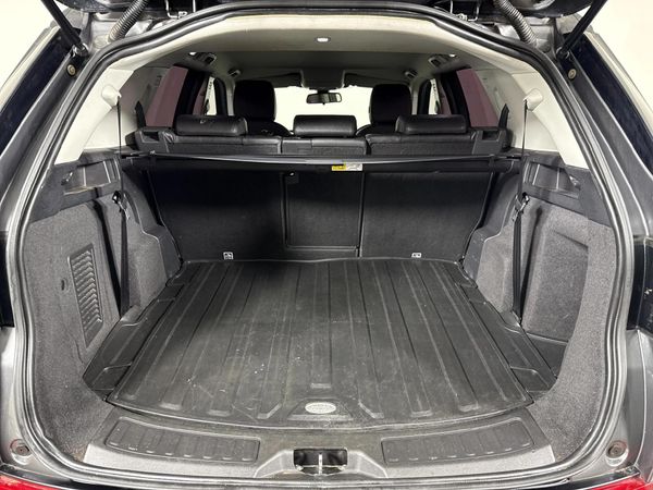 2020-Land-Rover-Discovery-Sport-20D-SE-177kW image:13