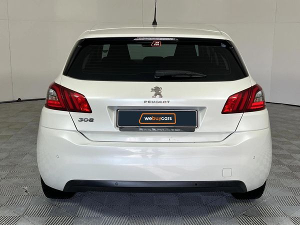 2019-Peugeot-308-12T-PureTech-Allure image:17