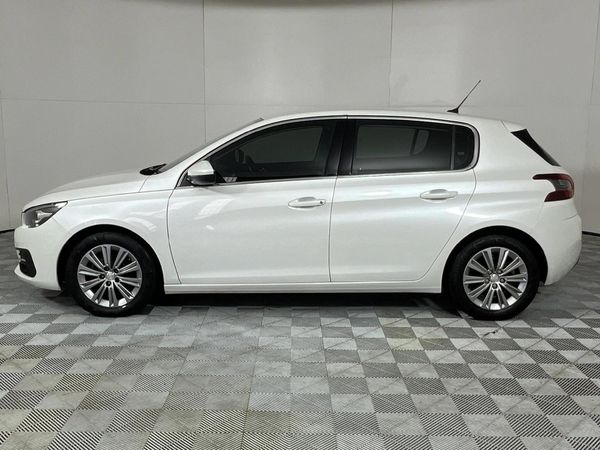 2019-Peugeot-308-12T-PureTech-Allure image:18