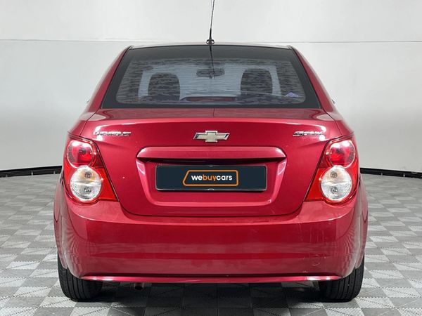 2013-Chevrolet-Sonic-14-LS image:16