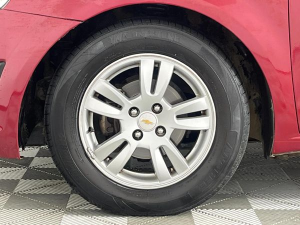 2013-Chevrolet-Sonic-14-LS image:4