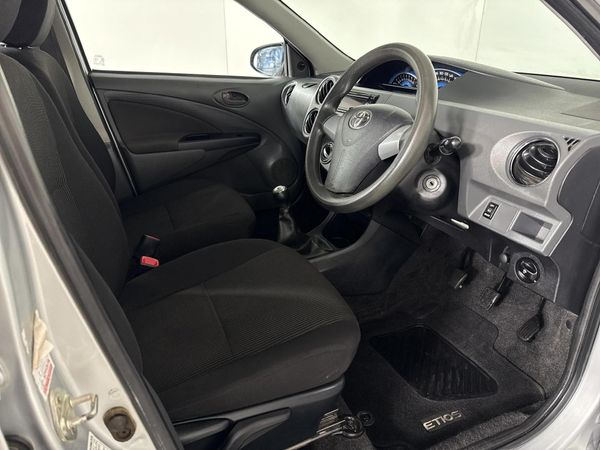 2018-Toyota-Etios-15-XS image:9
