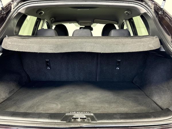 2015-Nissan-Qashqai-16-dCi-Acenta-Tech-Auto image:14