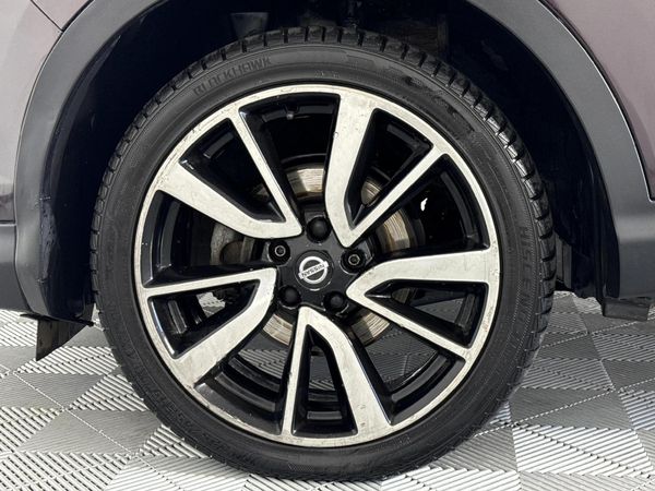 2015-Nissan-Qashqai-16-dCi-Acenta-Tech-Auto image:4