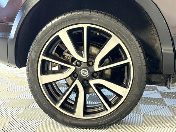 2015-Nissan-Qashqai-16-dCi-Acenta-Tech-Auto image:7