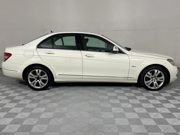 2007-Mercedes-Benz-C-Class-C-200K-Avantgarde-Auto image:15
