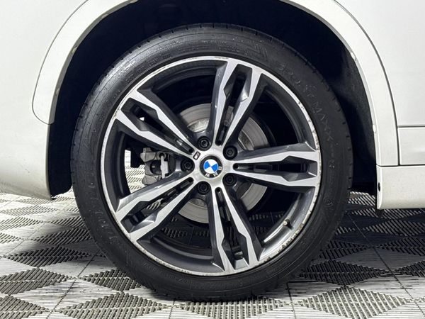 2016-BMW-X1-xDrive20d-M-Sport-Auto image:7