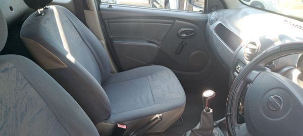 2012-Nissan-NP200-16 image:10