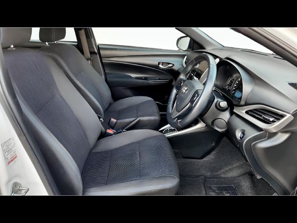 2019-Toyota-Yaris-15-XS-Auto-5-dr image:16