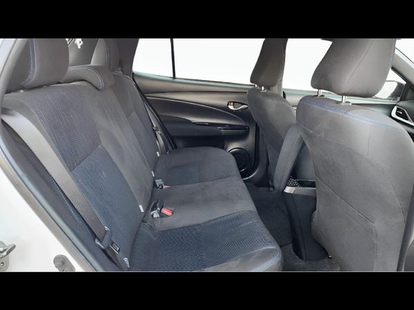 2019-Toyota-Yaris-15-XS-Auto-5-dr image:19