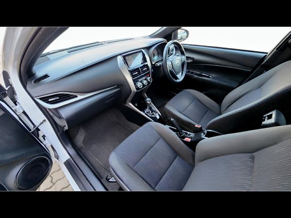 2019-Toyota-Yaris-15-XS-Auto-5-dr image:27