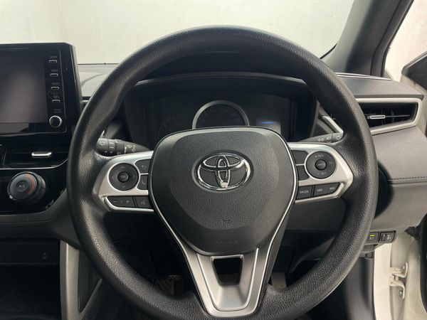 2023-Toyota-Corolla-Cross-18-XI image:14