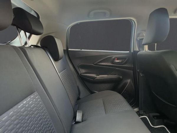 2025-Suzuki-Swift-12-GL image:9