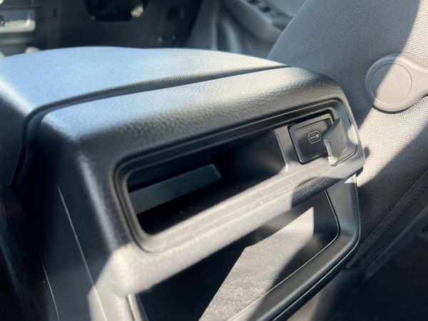 2026-Isuzu-D-Max-19-DDI-HR-LS-Auto-Double-Cab image:17