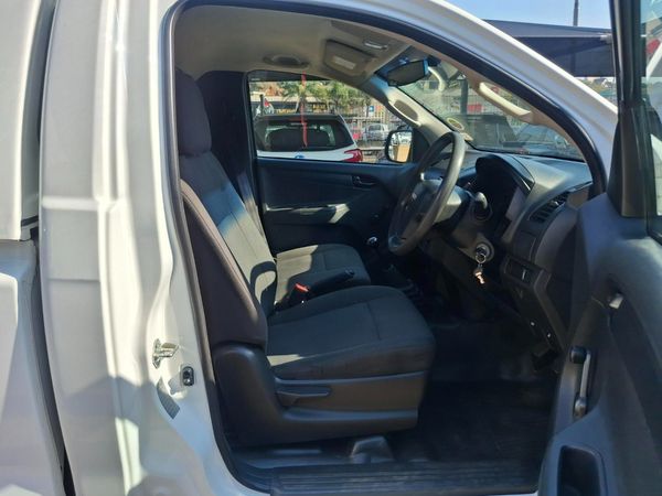 2024-Isuzu-D-Max-250C-Fleetside-Single-Cab image:11