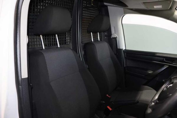 2017-Volkswagen-Caddy-16i-81kW-Panel-Van image:4