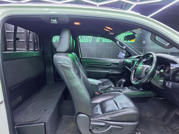 2019-Toyota-Hilux-28-GD-6-Raised-Body-Raider-4x4-Auto-Extended-Cab image:16