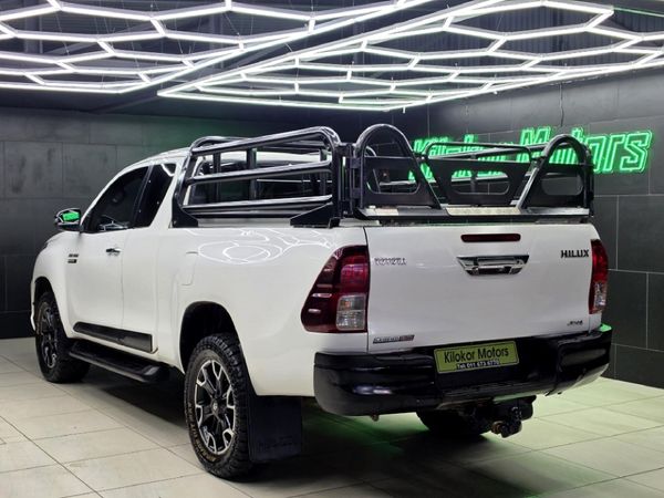 2019-Toyota-Hilux-28-GD-6-Raised-Body-Raider-4x4-Auto-Extended-Cab image:3