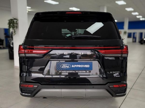 2025-Lexus-LX-600-VIP image:8