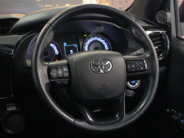 2019-Toyota-Hilux-28-GD-6-Raised-Body-Auto-Raider-Double-Cab image:25