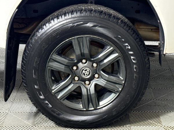2021-Toyota-Hilux-24-GD-6-Raised-Body-Raider-Single-Cab image:5