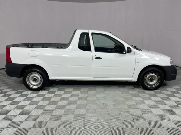 2022-Nissan-NP200-16 image:9