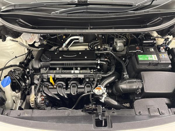 2017-Kia-Rio-14-Tec-5-dr image:13