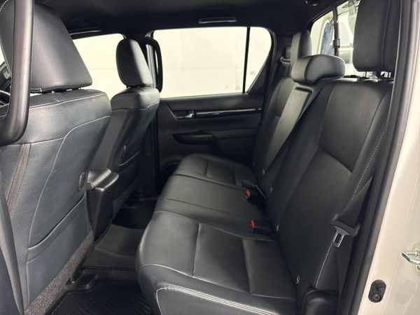 2018-Toyota-Hilux-28-GD-6-Raised-Body-Auto-Raider-Double-Cab image:3