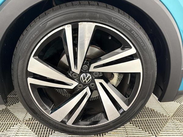2024-Volkswagen-T-Cross-15-TSI-R-Line-Auto image:5