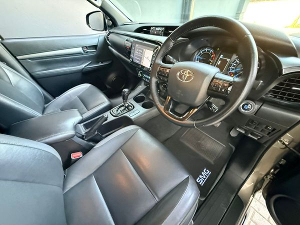 2021-Toyota-Hilux-28-GD-6-Raised-Body-Legend-RS-4x4-Auto-Double-Cab image:17