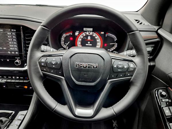 2026-Isuzu-Mu-x-30D-Onyx-XT-4x4-Auto image:12