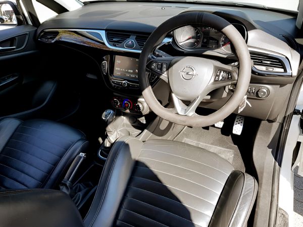 2019-Opel-Corsa-14T-GSi-3-dr image:9